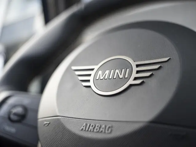 MINI 5-Deurs C 2025 Benzine 21