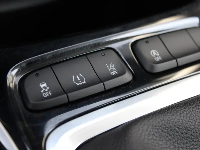 Opel Crossland 1.2 Turbo Elegance 2022 Benzine 32