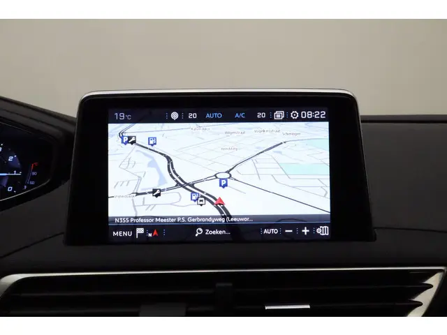 Peugeot 3008 1.2 PureTech Première 2018 Benzine 24