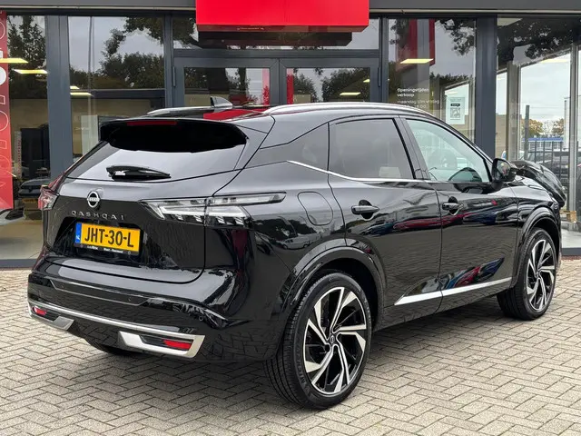 Nissan QASHQAI MHEV 158 Xtronic Tekna Plus 2025 Benzine 4