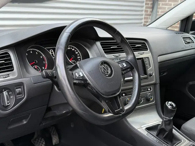 Volkswagen Golf 1.2 TSI Comfortline 2013 Benzine 25
