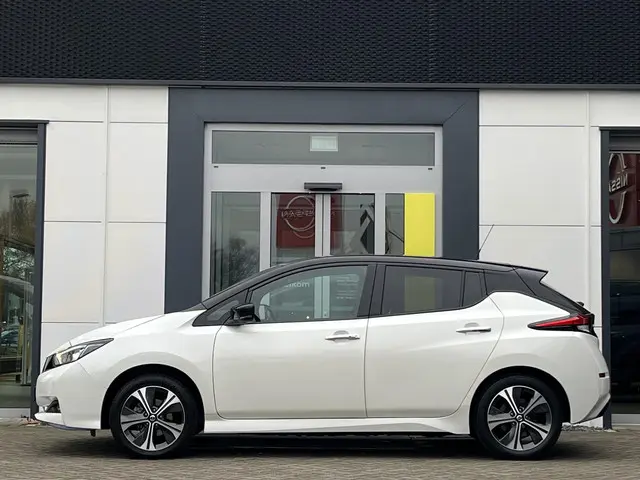 Nissan Leaf e+ N-Connecta 62 kWh 2021 Elektrisch 11