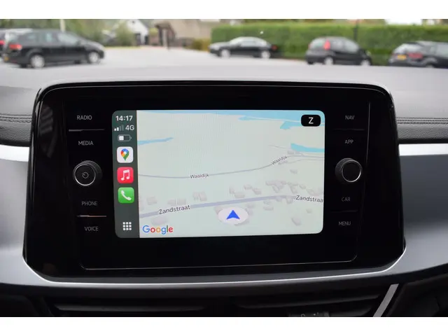 Volkswagen T-Roc 1.0 TSI Life 75 Edition 2022 Benzine 6