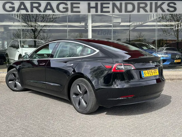Tesla Model 3 Standard RWD Plus 60 kWh 2020 Elektrisch 12