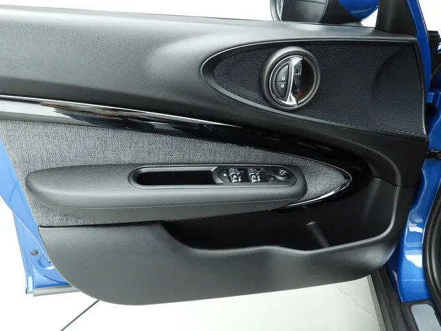 MINI Clubman Cooper 2021 Benzine 18