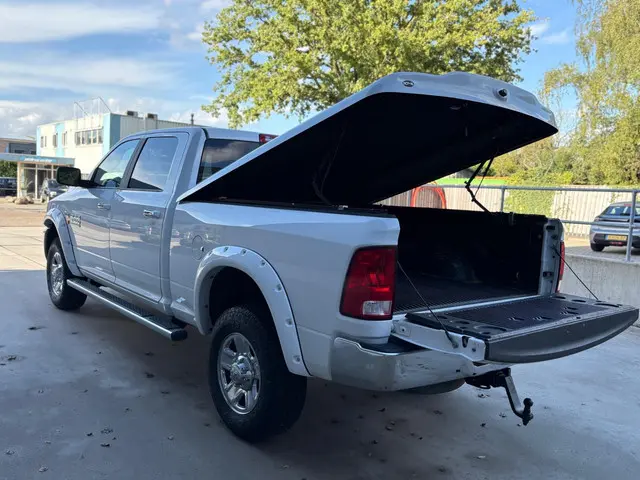 Dodge Ram 2500 SLT Hemi 5.7 V8 2018 LPG/Gas 15