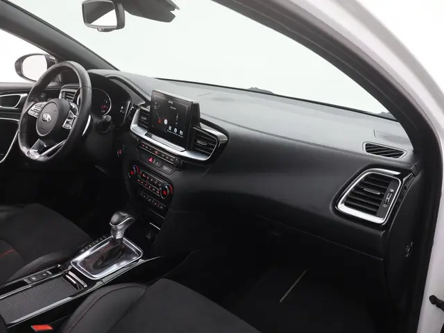 Kia ProCeed 1.6 T-GDI GT 204PK 2019 Benzine 29