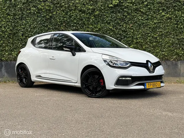 Renault Clio 1.6 R.S. | 200PK | Automaat | Leder 2014 Benzine 17