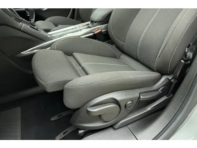 Opel Zafira 1.6 Turbo Business Executive 2017 Benzine 29