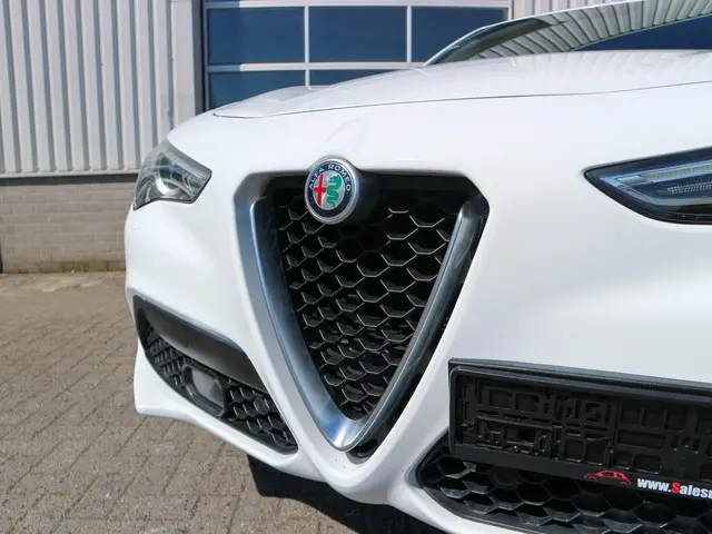 Alfa Romeo Stelvio 2.0 T AWD 2018 Benzine 2