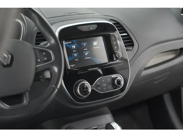 Renault Captur TCe 150 EDC Intens 2019 Benzine 55