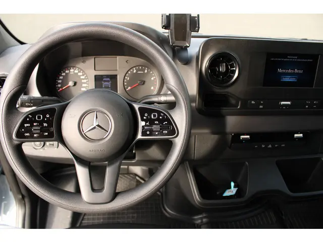 Mercedes-Benz Sprinter 319 CDI 3.0 V6 L2H2 2019 Diesel 16