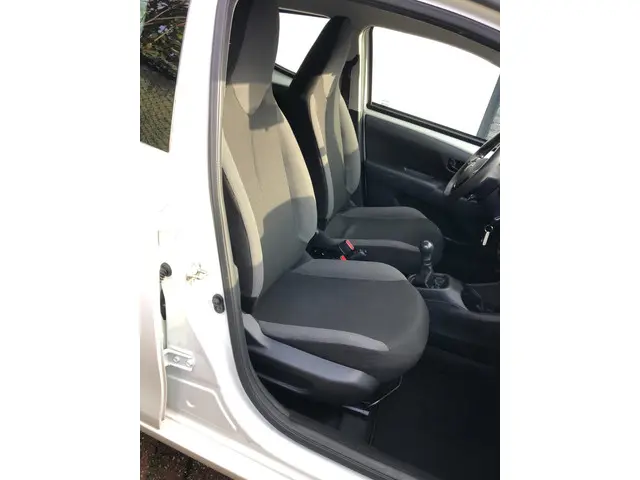 Toyota Aygo AYGO 1.0 VVT-i x-fun 2020 Benzine 20