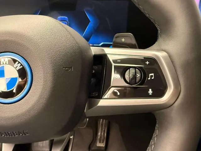 BMW 5 Serie Touring 530e 2024 Hybride Benzine 42