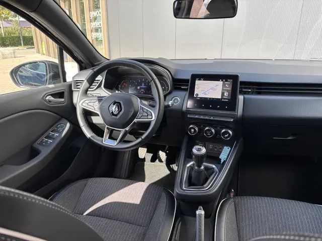 Renault Clio TCe 90 Intens 2021 Benzine 7