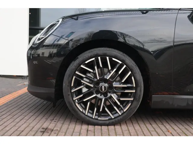 MINI Electric Cooper SE 2024 Elektrisch 4