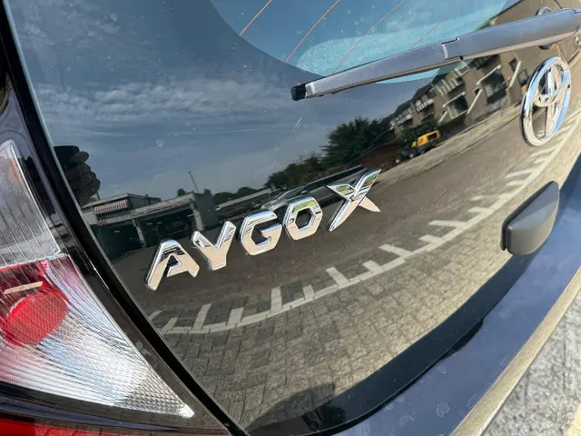 Toyota Aygo X 1.0 VVT-i S-CVT Play 2024 Benzine 14