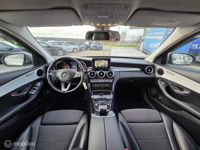 Mercedes-Benz C-Klasse 180 Prestige 2016 Benzine 11