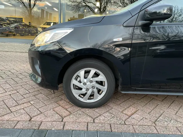 Mitsubishi Space Star 1.2 Intense 2021 Benzine 11