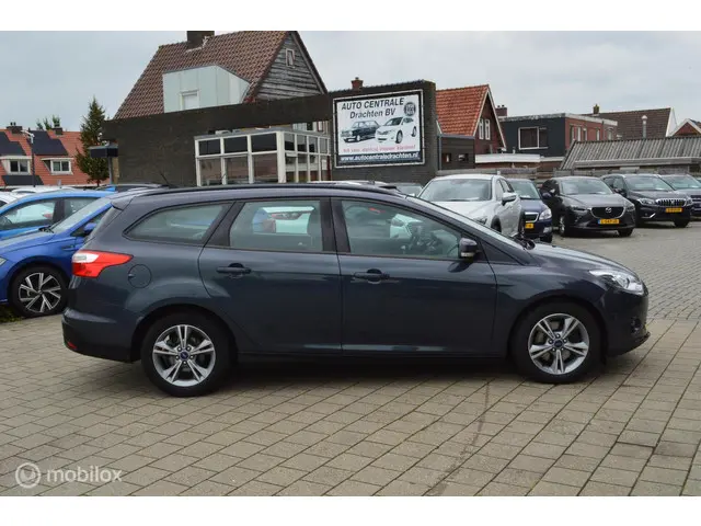 Ford Focus Wagon 2.0 TDCI Titanium 2014 Diesel 3