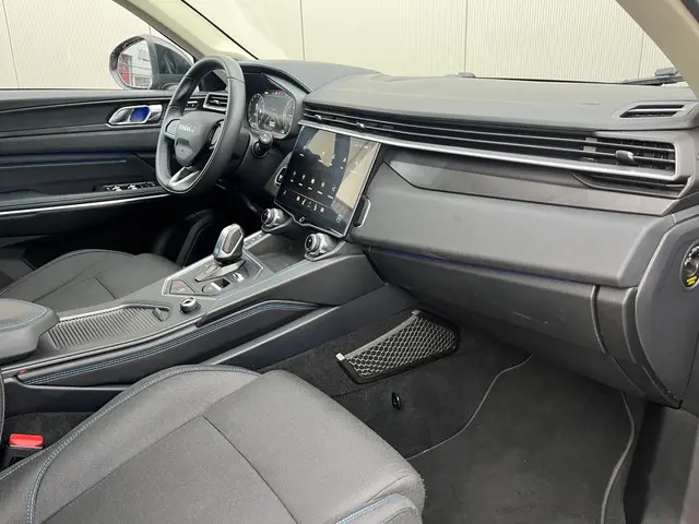 Lynk & Co 01 1.5 Pano / Key Less / NAP 2023 Hybride Benzine 10