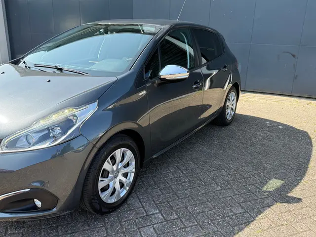 Peugeot 208 1.2 PureTech Urban Soul 2015 Benzine 4