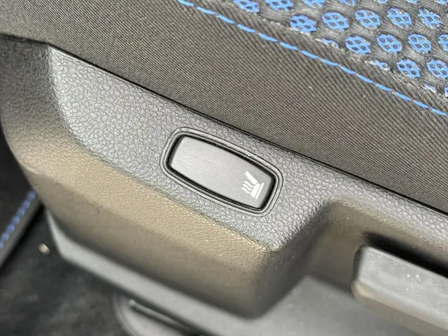 Dacia Duster TCe 130 15th Anniversary 2021 Benzine 13