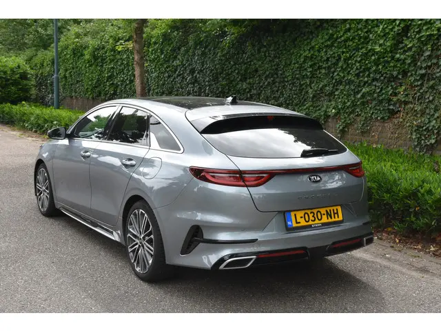 Kia ProCeed 1.5 T-GDI GT-PlusLine 2021 Benzine 5