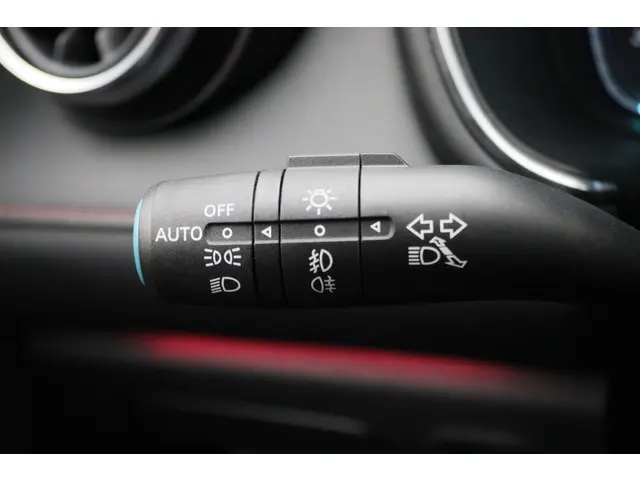 MG EHS 1.5 TGDI Luxury 2021 Hybride Benzine 36