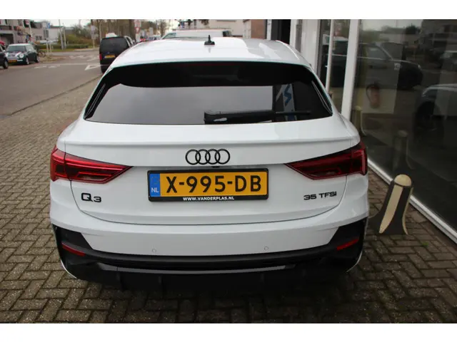 Audi Q3 Sportback 35 TFSI S Edition 2023 Benzine 22