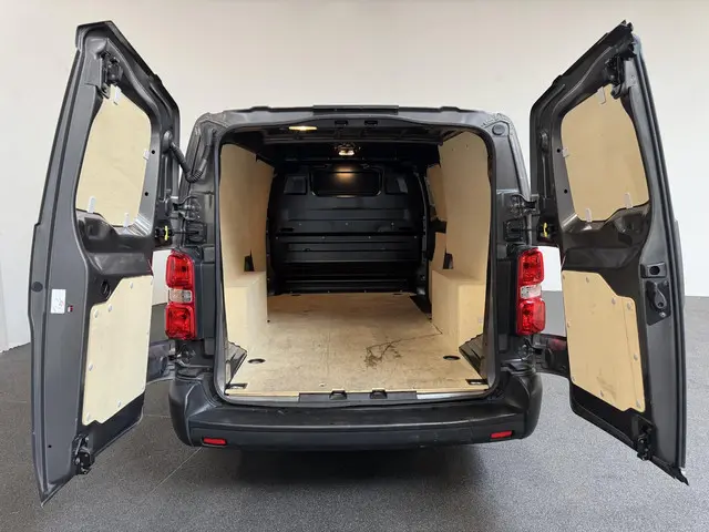 Opel Vivaro-e L3H1 Edition 75 kWh 2022 Elektrisch 27