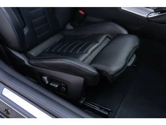 BMW 4 Serie Coupé 420d High Executive 2022 Diesel 78