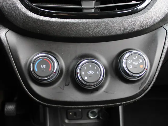 Opel KARL 1.0 ecoFLEX Edition 2015 Benzine 16