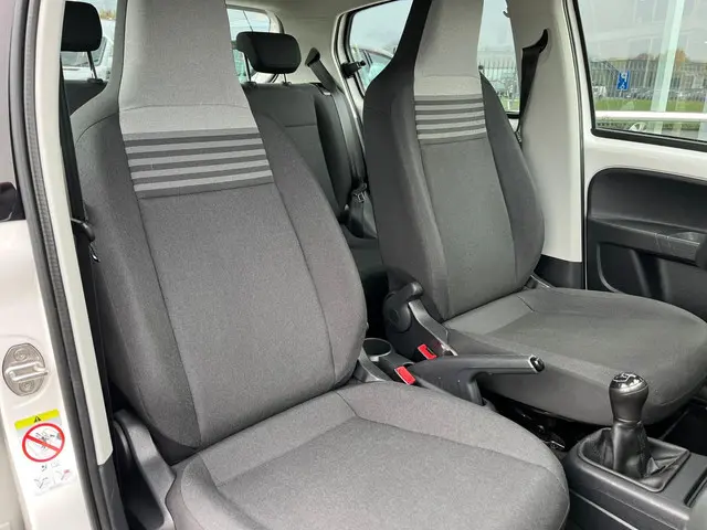 Volkswagen up! 1.0 BMT move up! 2019 Benzine 27