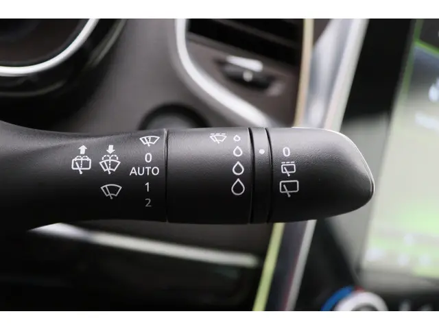 Renault Espace 1.8 TCe Limousin 7p. 2018 Benzine 41