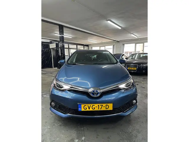 Toyota Auris 2