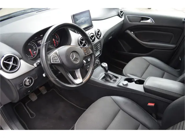 Mercedes-Benz B-Klasse 180 Ambition 2016 Benzine 18