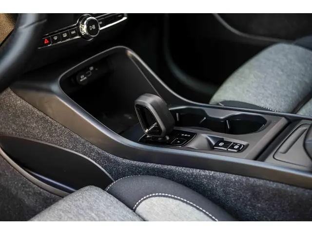 Volvo XC40 2.0 B4 Core 2023 Benzine 28