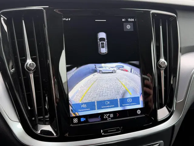 Volvo V60 2.0 B3 Essential Edition 2024 Benzine 9