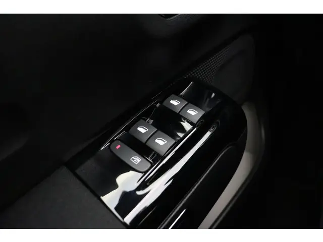 Citroën C3 1.2 PureTech Shine 2021 Benzine 19