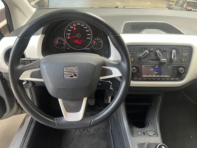 SEAT Mii 1.0 FR Intense volle uitvoering 2018 Benzine 9