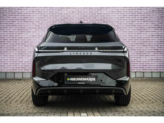 Lynk & Co 08 1.5 More 2026 Hybride Benzine 10