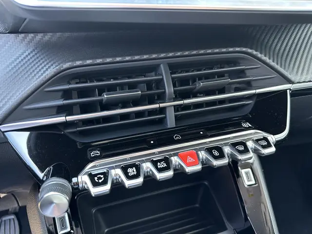 Peugeot 208 1.2 Style 2025 Benzine