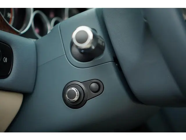 Bentley Flying Spur 6.0 W12 2016 Benzine 38