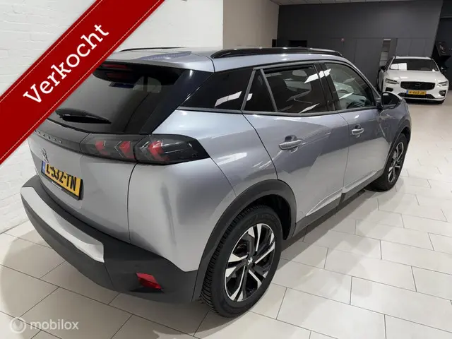 Peugeot e-2008 EV GT 50 kWh Navi 2021 Elektrisch 7