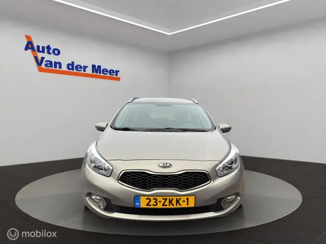 Kia cee'd Sportswagon 1.6 GDI Business Pack 2013 Benzine 29