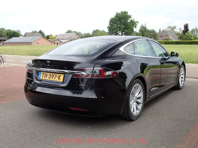 Tesla Model S 75D 2018 Elektrisch 5