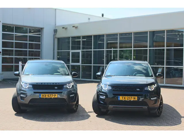 Land Rover Discovery Sport 2.0 Si4 4WD SE 2016 Benzine 25