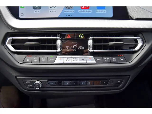 BMW 1 Serie 120i 2023 Benzine 28