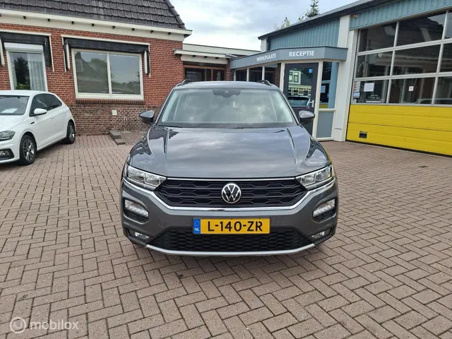 Volkswagen T-Roc 1.0 TSI Style Business 2021 Benzine 8